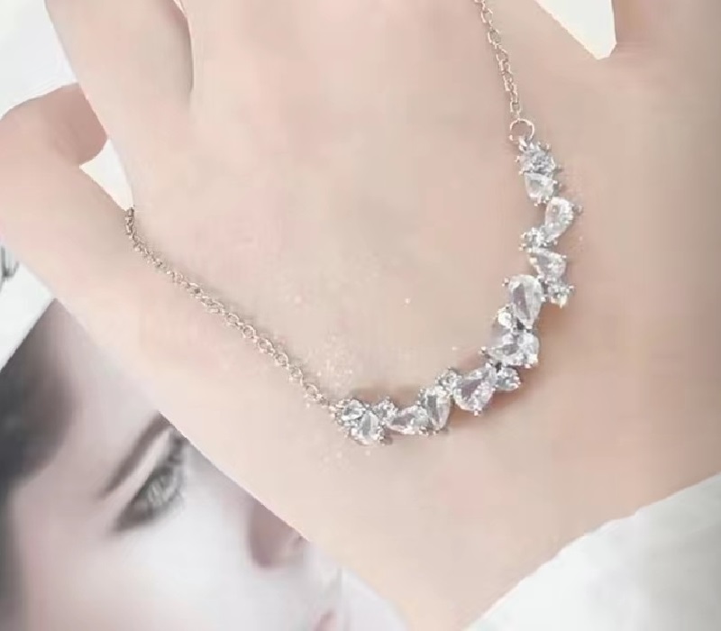 گردنبند نقره S925 و دستبند مدل گل ویستریا