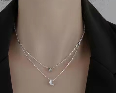 گردنبند نقره ماه و ستاره 