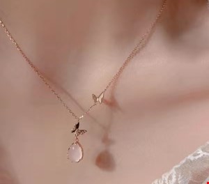 گردنبند نقره عیار s925 مدل اشک و پروانه (رنگ طلایی)