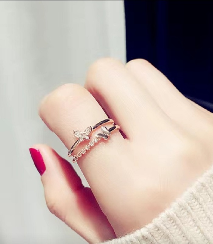 انگشتر 2 ردیف/ مدل پروانه ای /نگین کاری شده/وارداتی/رنگ طلایی