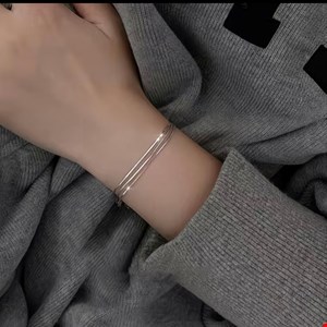 دستبد نقره عیار ۹۲۵ طرح زنجیر ۳ ردیفه کد۱۰۱