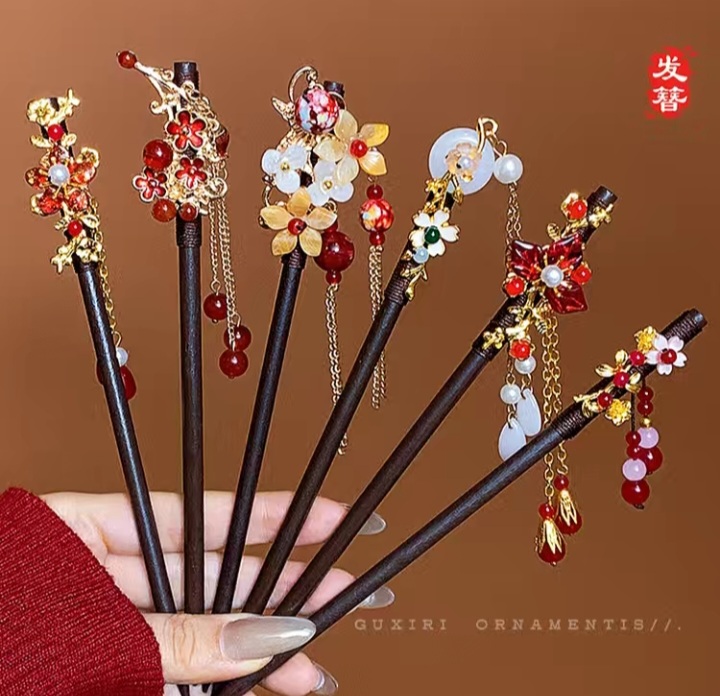 اکسسوری های فوق فانتزی