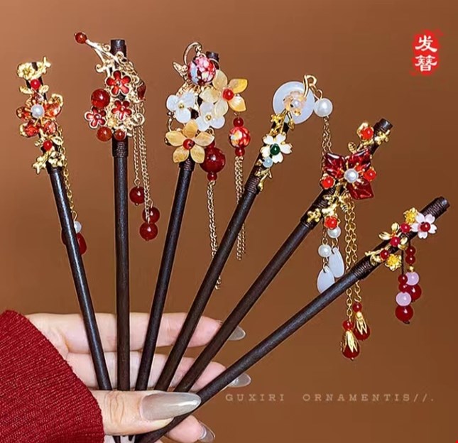 اکسسوری های فوق فانتزی